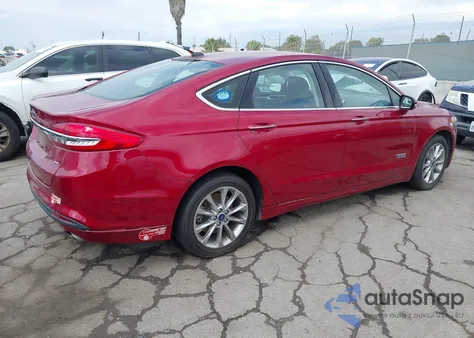 2017 Ford Fusion Energi Se Luxury z USA, uszkodzony, nr VIN 3FA6P0PU3HR413711